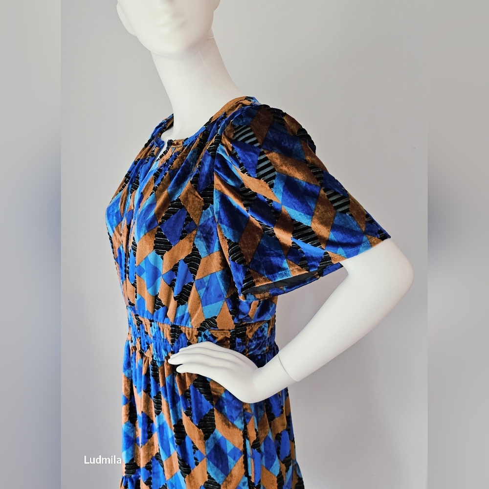 ANTHROPOLOGIE Women's Size M Velour Short Dress - Picture 7 of 11